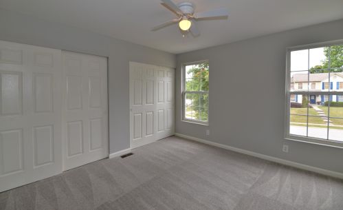 8176 Rose Petal Dr, Florence, KY 41042-9143