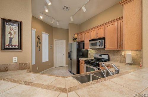 2908 Esmerelda Dr, Bullhead City AZ  86429-1126 exterior