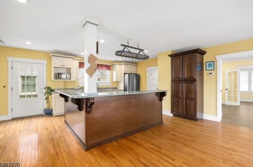 49 Pennsylvania Ave, Flemington NJ  08822-1223 exterior
