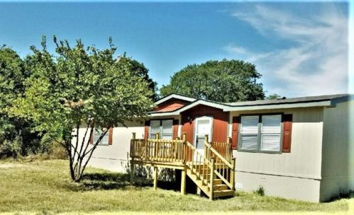 2894 Fm 922, Forestburg, TX 76239-3218