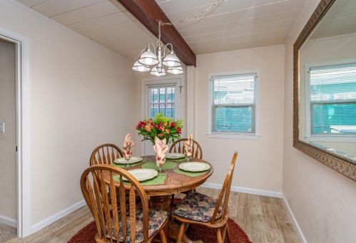 616 Q St, Rio Linda CA  95673-1427 exterior