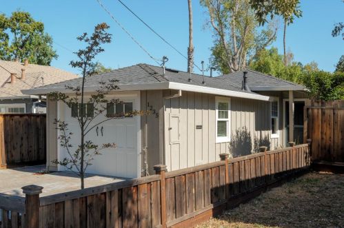 1235 St Francis St, Redwood City, CA 94061-2219