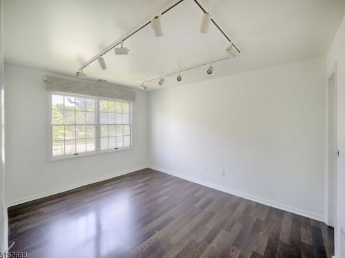 1 Stonyridge Dr, Lincoln Park NJ  07035-2238 exterior