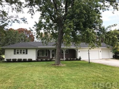 924 Country Club Dr, Amsden, OH 44830-9615