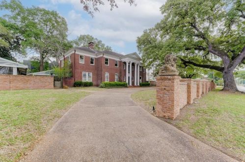 907 Morton St, Richmond TX 77469-3076 exterior