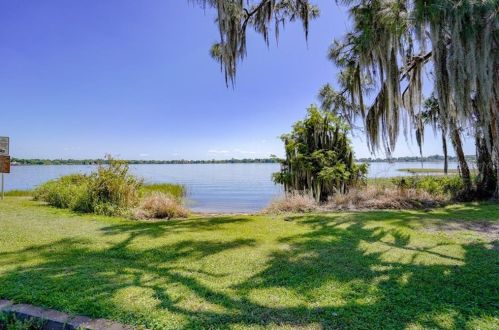1509 Lake Cannon Dr, Winter Haven, FL 33881-3303