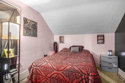 544 8 St, Mishawaka IN 46544-4841 exterior