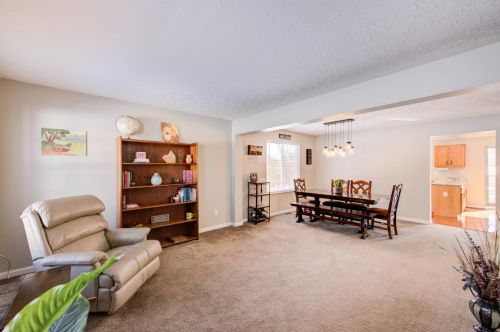 1591 Creekside Rd, Amelia, OH 45102-1789