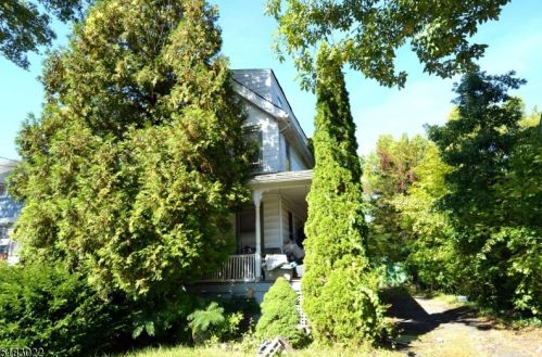 638 Broad St, Westfield, NJ 07090-4109