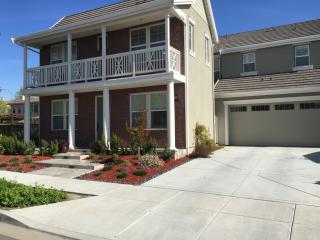 2168 Chamomile Ct, San Ramon CA  94582-4201 exterior
