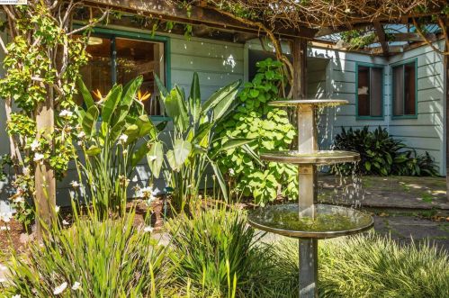 1003 47 St, Oakland CA 94608-3316 exterior