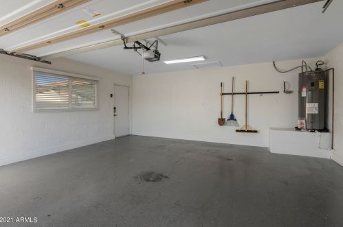 8649 Plz Ave, Scottsdale AZ 85250-6706 exterior