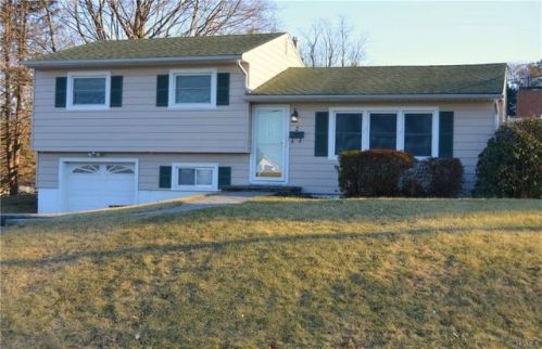 2 Gordon Ter, Warwick, NY 10990-1709