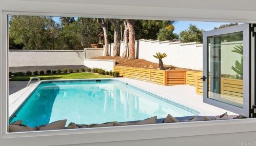 2160 13th St, Encinitas CA  92024-6801 exterior