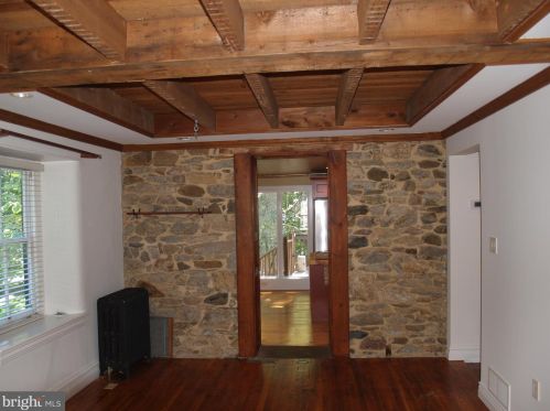 10 Five Points Rd, Dale, PA 19504-9045