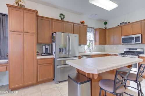 1345 Dolcetto Ln, Santa Maria CA  93458-6326 exterior