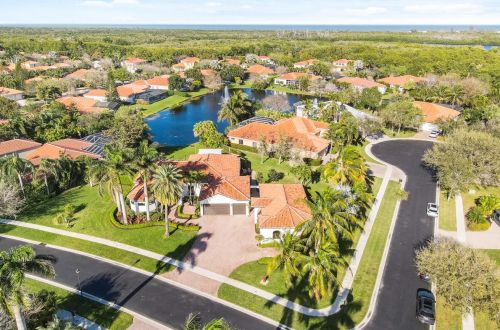 9979 Osprey Pointe Dr, Hobe Sound FL  33455-3023 exterior