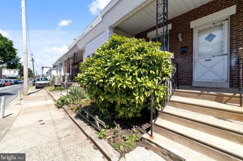6535 Marsden St, Philadelphia, PA 19135-2708