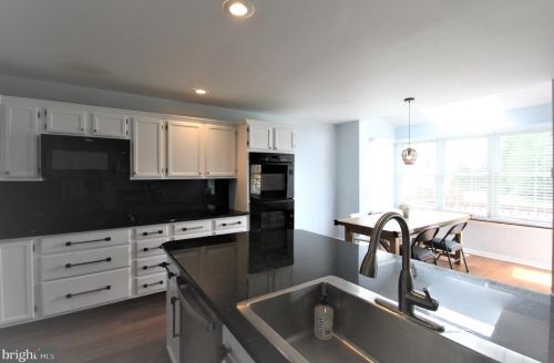 118 Shoal Creek Dr, Blue Bell PA  19422-3250 exterior