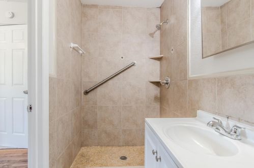 122 Atlas Dr, Apopka FL 32703-4781 exterior