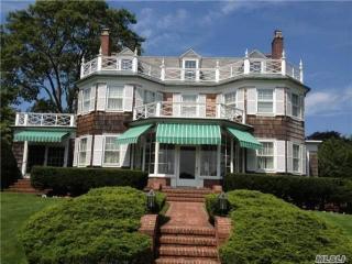 120 Ocean Ave, Amityville, NY 11701-3600