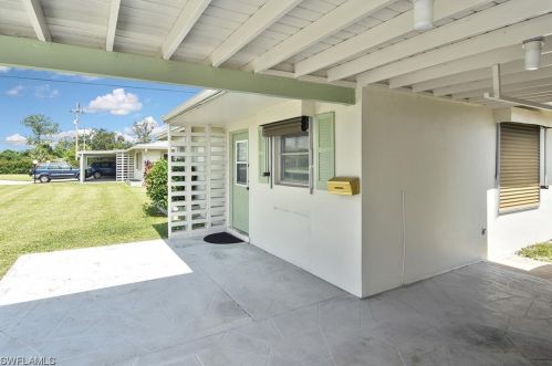 2331 Jacaranda Ct, Lehigh Acres, FL 33936-4302