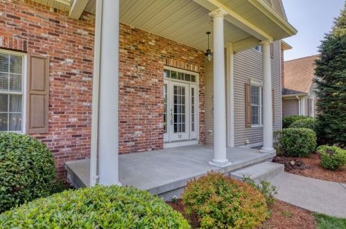 18 Winding Ridge Ln, Montgomery, MA 01085-4379