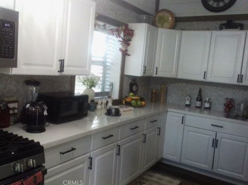 1002 Magnolia Ave, Beaumont CA  92223-1837 exterior