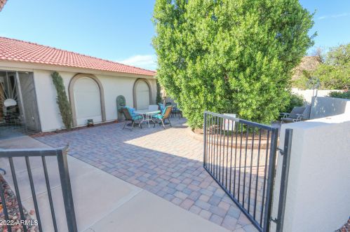 26628 Nottingham Ct, Chandler, AZ 85248-9257