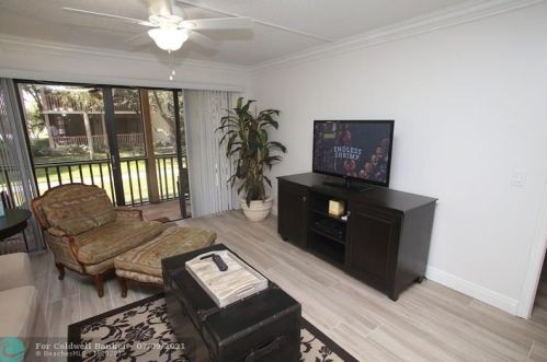 503 Brackenwood Pl, West Palm Beach, FL 33418-9054