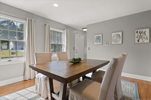 25 Carolyn Dr, Manchester, CT 06042-1993