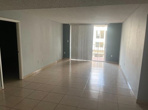 4675 18th Ct, Hialeah FL  33012-2829 exterior