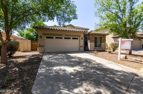 4461 Warbler Ct, Gilbert, AZ 85297-9683