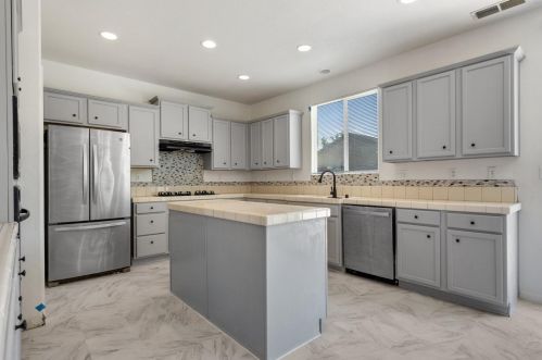 10040 Wild Orchid Way, Elk Grove CA  95757-4345 exterior