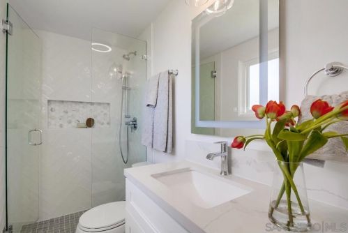 3451 Lockwood Dr, San Diego CA  92123-2619 exterior