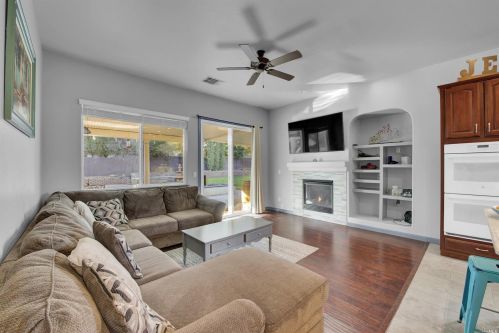 131 Feather Riv Cir, Vacaville CA 95688-8749 exterior