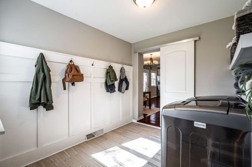 2222 107, Milwaukee WI 53226-2321 exterior