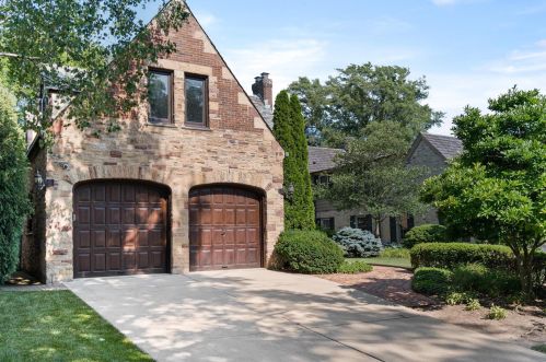 4108 Lk Dr, Milwaukee WI 53211-1719 exterior