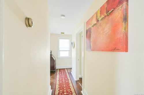 224 Glen Ave, Rye Brook NY  10573-2525 exterior