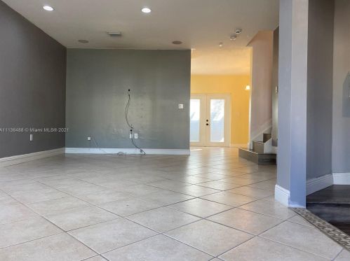 12938 28th Ct, Hollywood, FL 33027-4111