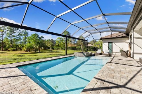 631 25th St, Naples FL  34120-1843 exterior