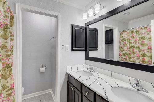 2801 Dominique Dr, Galveston TX 77551-1570 exterior