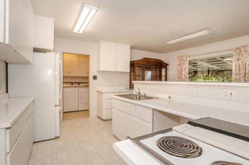 4 Casa Linda Dr, Woodland CA  95695-4612 exterior