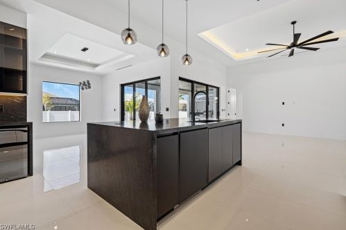 228 35th Ave, Cape Coral, FL 33993-6914