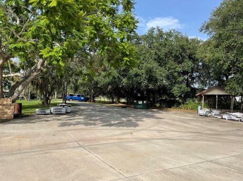 3500 Boggy Crk Rd, Kissimmee FL 34744-9413 exterior