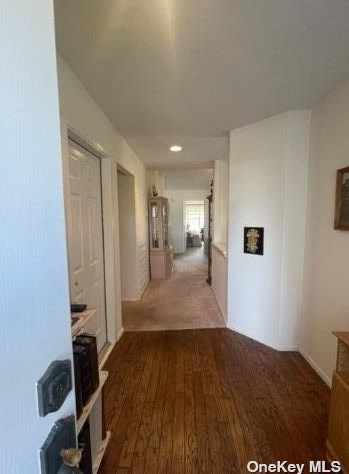 9 Baldwin Ct, Panamoka NY  11961-1605 exterior