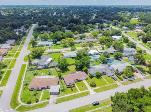 1160 Page Dr, Deltona FL  32725-6056 exterior