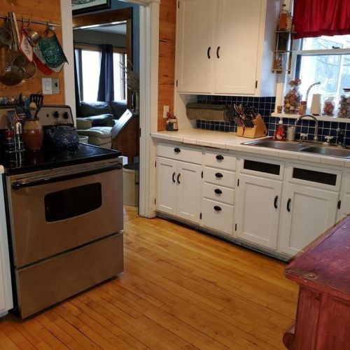 1215 Vine St, Eau Claire, WI 54703-2777