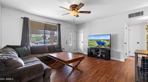 2235 Charter Oak Rd, Phoenix, AZ 85029-2710