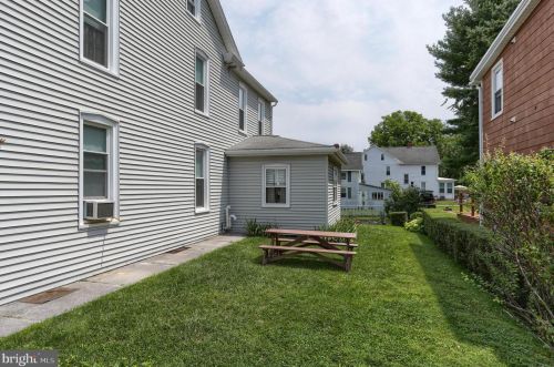 101 Rosanna St, Hummelstown PA  17036-1519 exterior